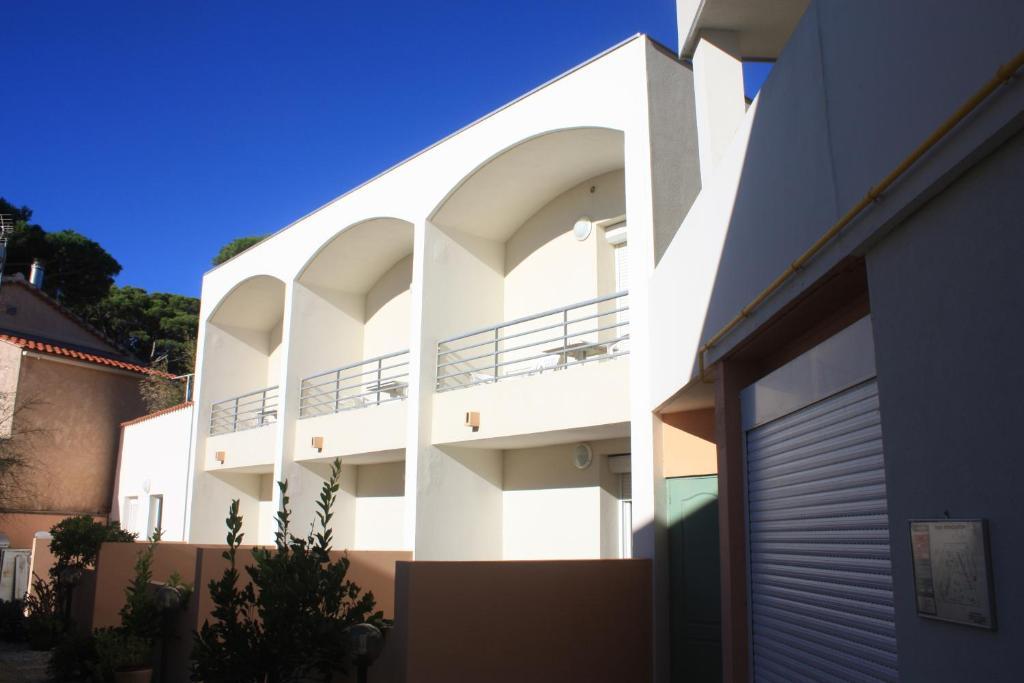 Aparthotel Les Stoechades Hyères Zimmer foto